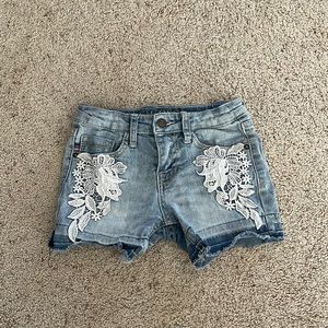 Girls Denim Shorts. Size: 8. Brand: Vigoss.
